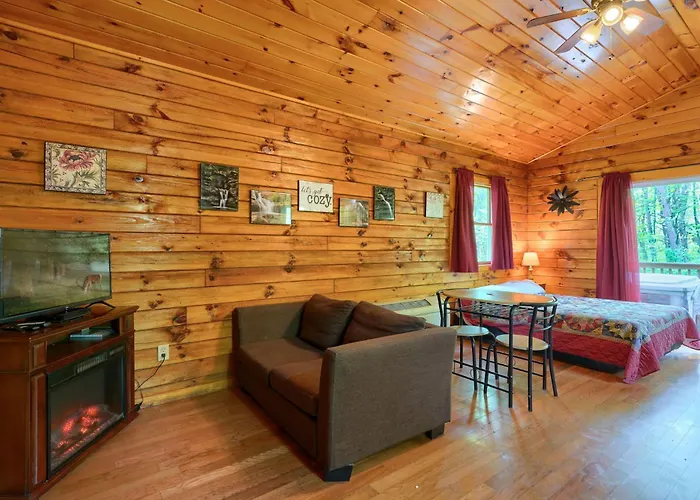 Blue Rose Cabins - Cozy Cabin